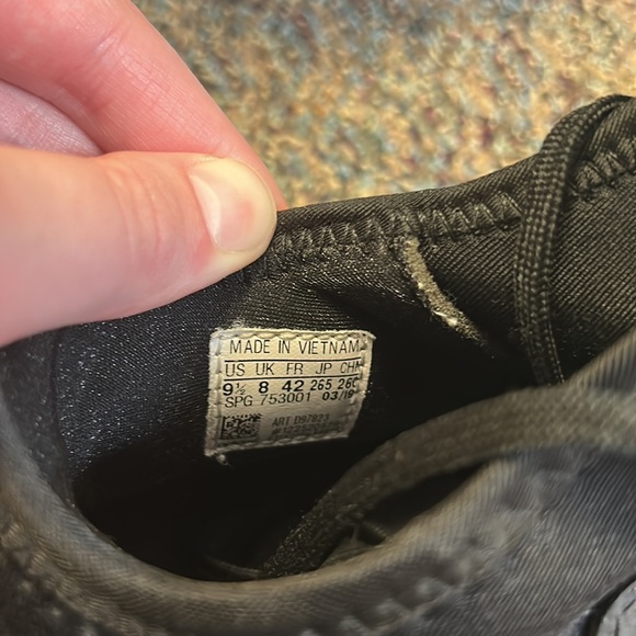 Crazyflight Adidas Volleyball Shoes - Picture 3 of 3